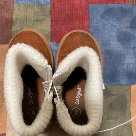 Cat & Jack Tan Kids Boots with Cream Cuffs - Picture 2 of 7